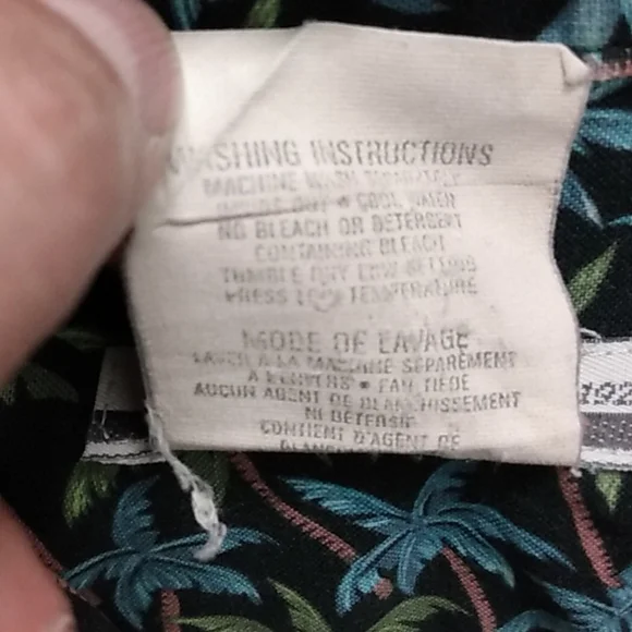 Hooters Vintage Hawaiian Button down shirt Aero Corporate Wear Palm Tree… - Picture 4 of 5